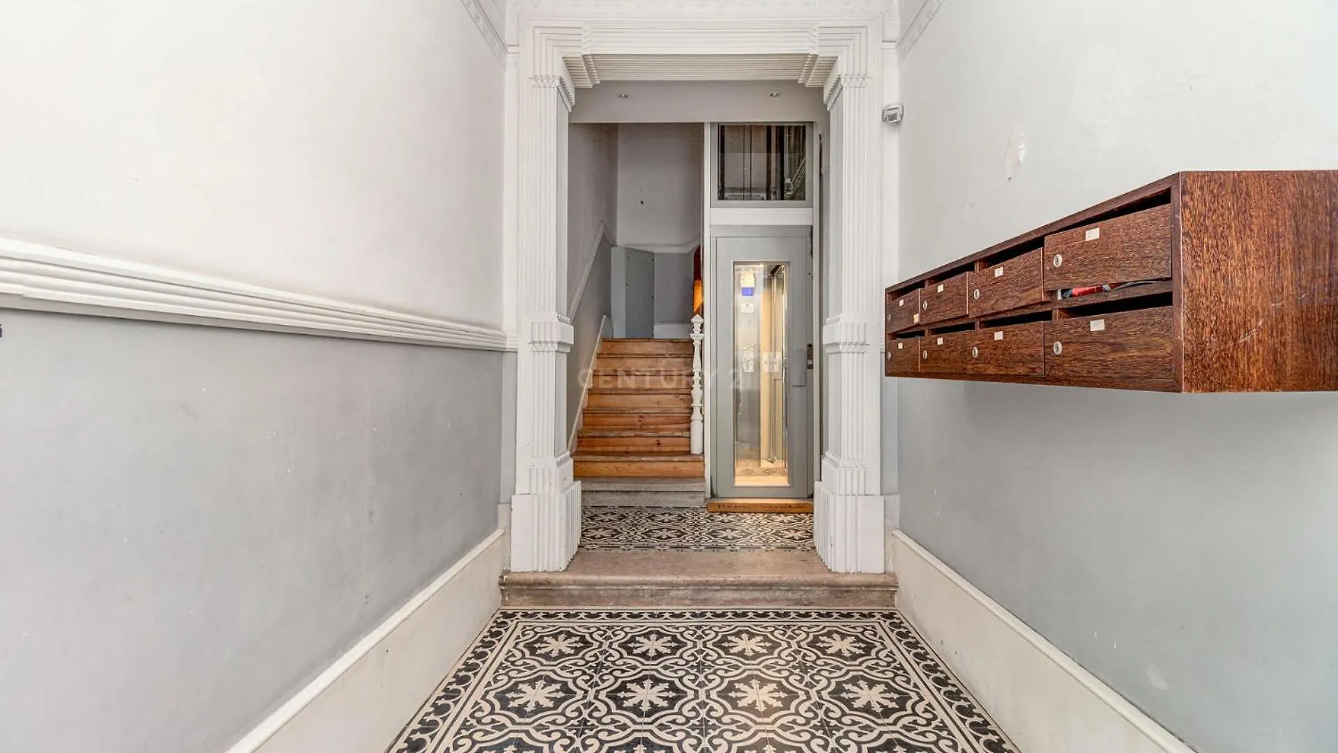 בית אירוח ליסבון Quarto Grande Com Varanda E Vista Para A Cidade פורטוגל