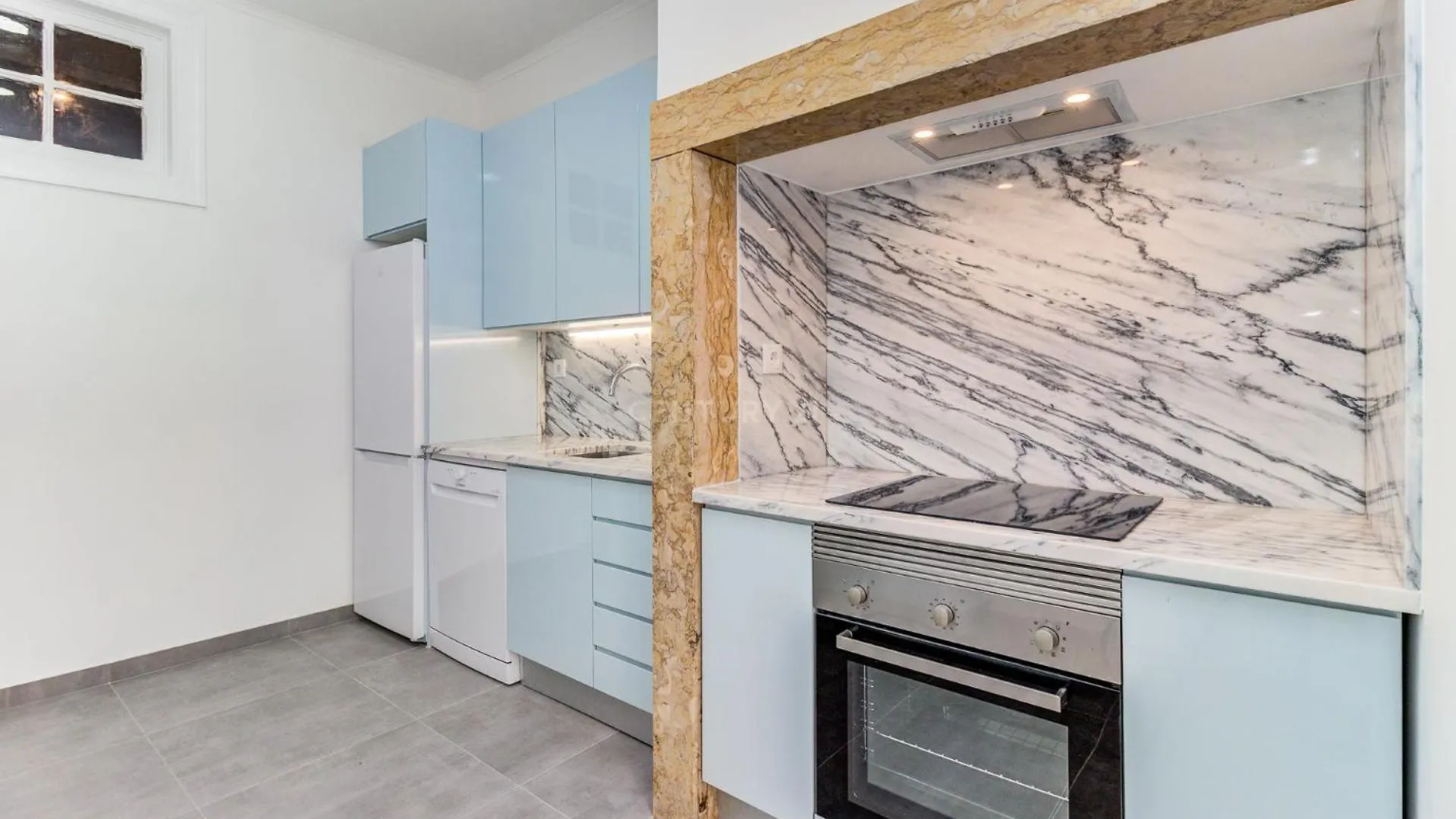 ליסבון Quarto Grande Com Varanda E Vista Para A Cidade פורטוגל